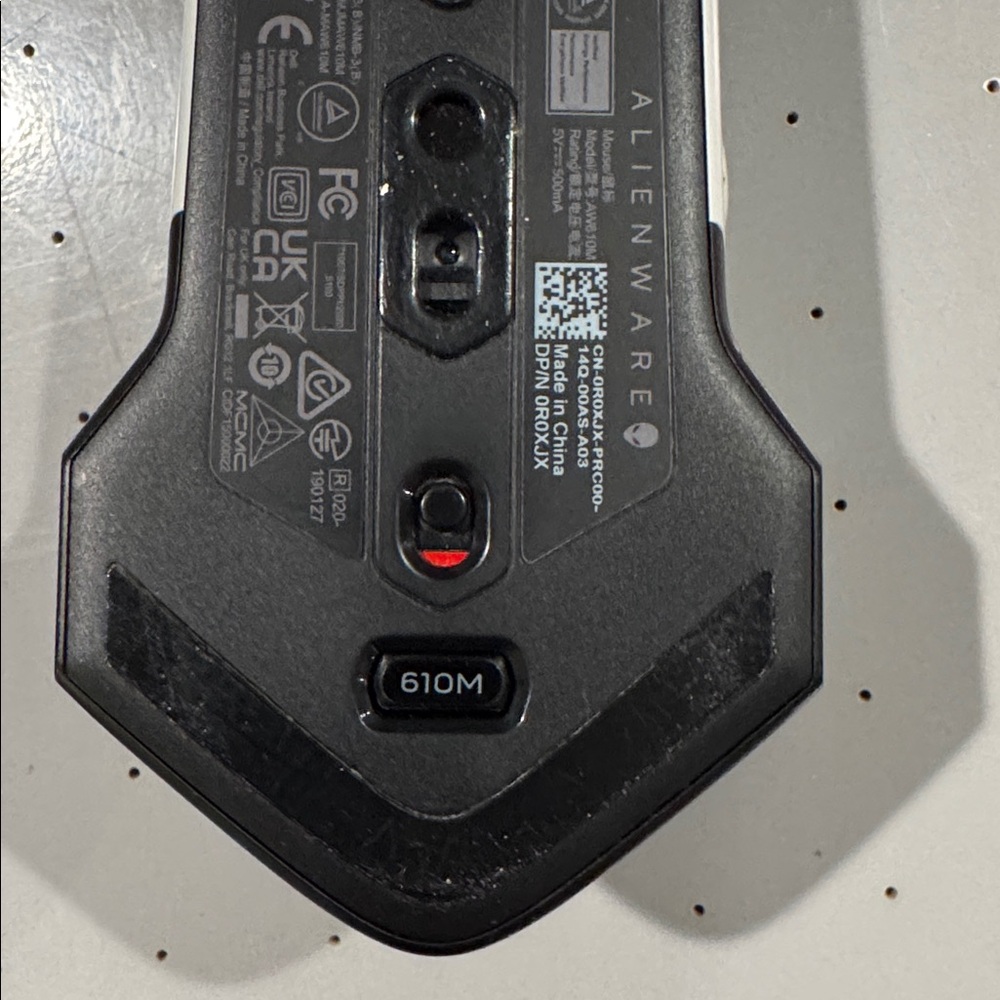 Alienware Wired/Wireless Gaming Mouse White AW610M - Complete Cable & Receiver - Picture 8 of 11